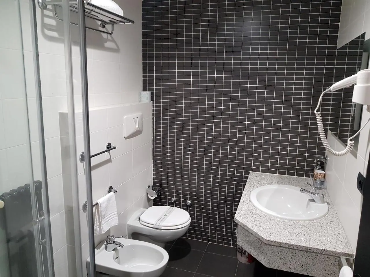 Hotel Gardenia Cermenate 3*,  Italië